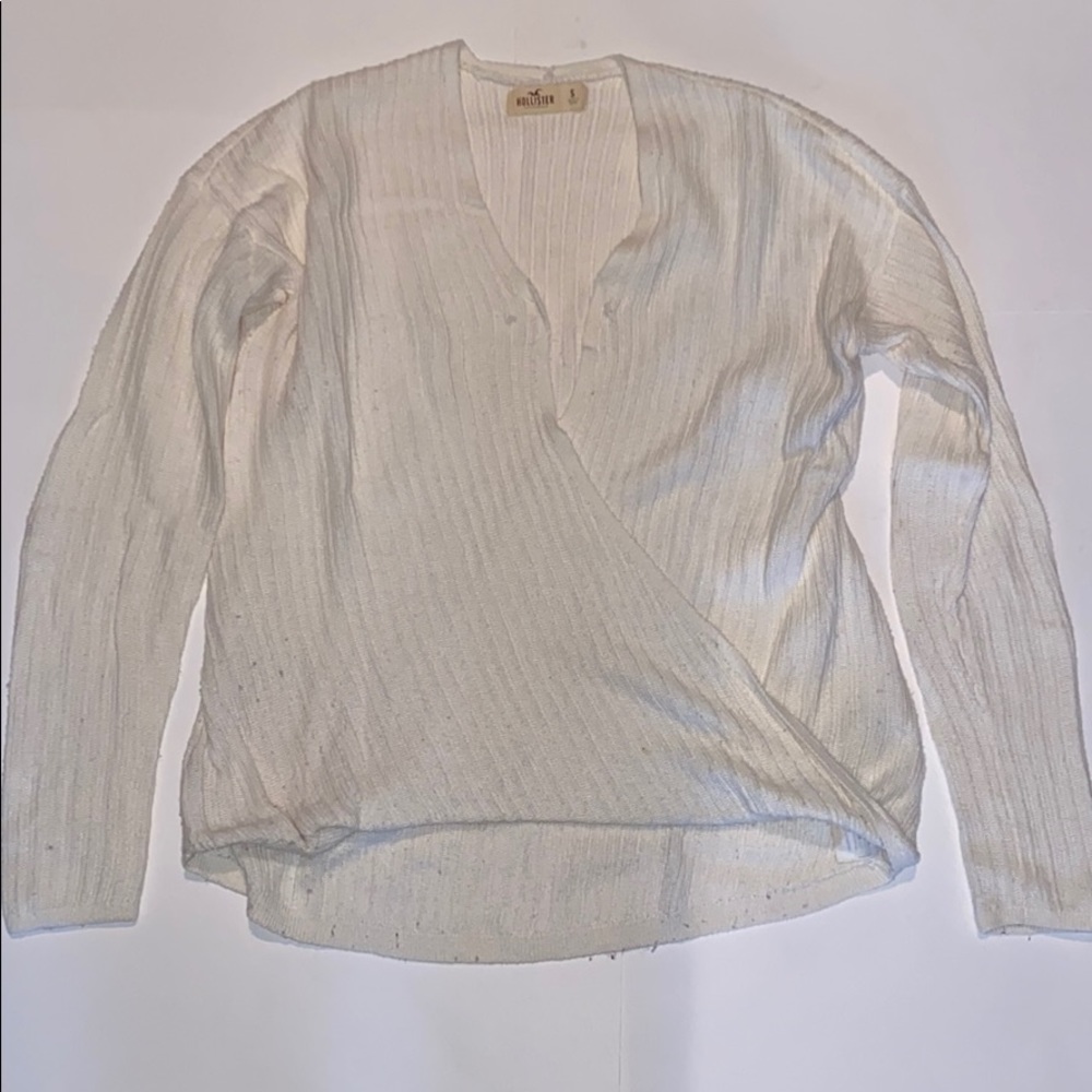 Hollister v-neck women’s sweater